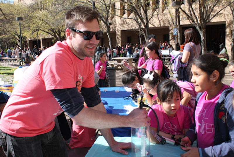 sean sullivan at girl day